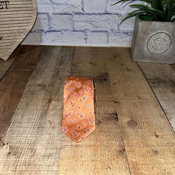 Hugo Boss Paisley Silk Tie - Picture 1 of 8